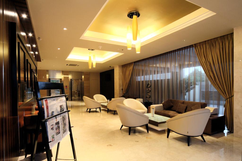 Grand Delta Hotel เมดาน ภายนอก รูปภาพ